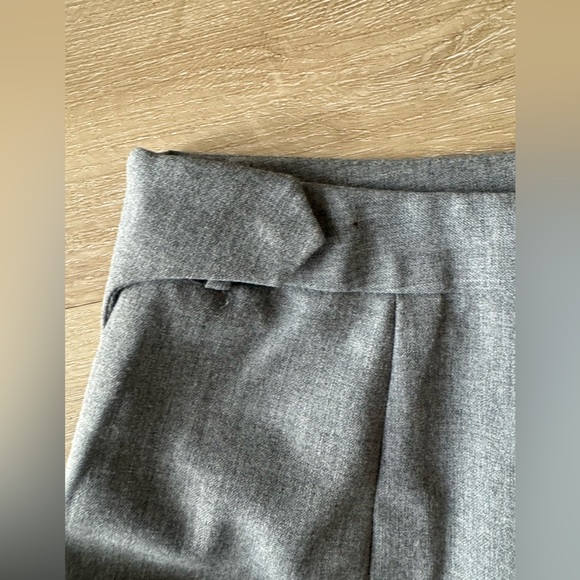 The Limited Gray Pencil Skirt SZ 4 - Picture 4 of 6